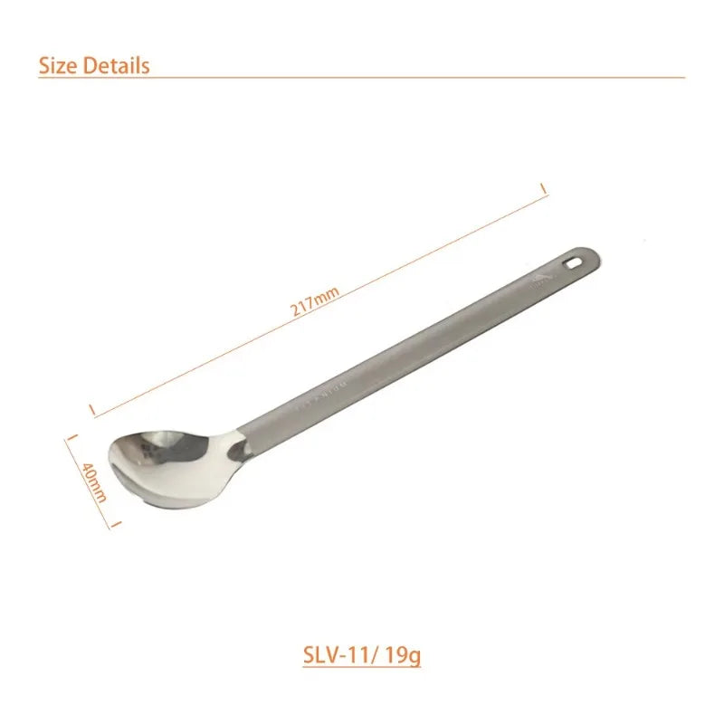 Measurement chart of a spoon with dimensions on a white background
