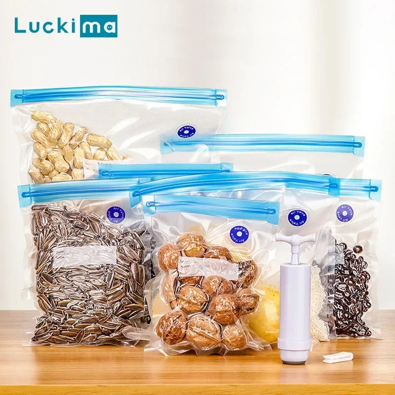 Set of vacuum seal bags with a pump on a wooden surface, featuring the Luckima brand.