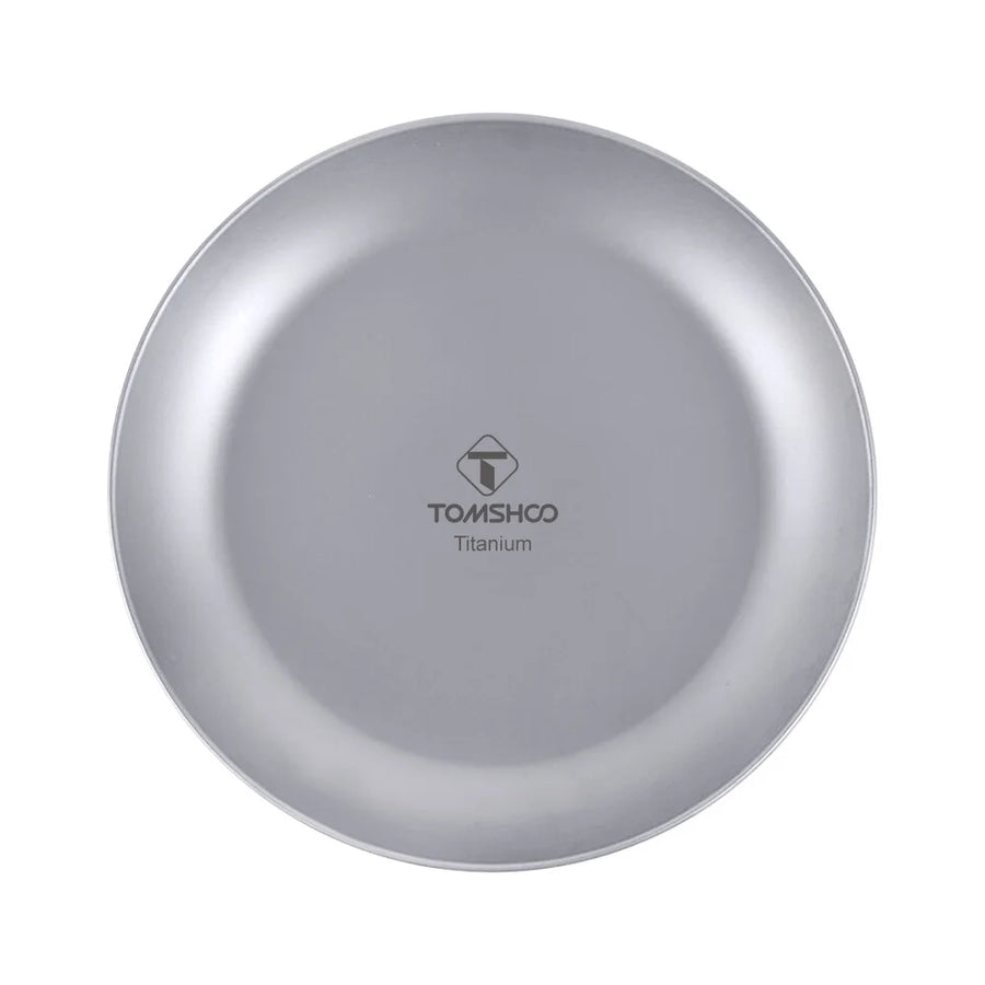 Titanium plate with TOMSHOO logo on a white background